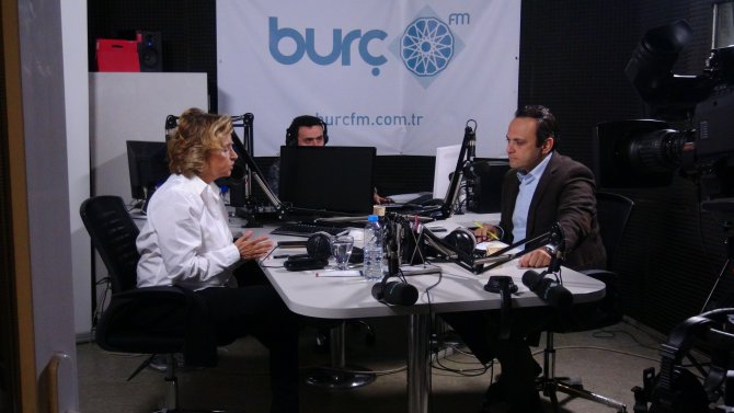 Burç FM'den özgür medya yayını