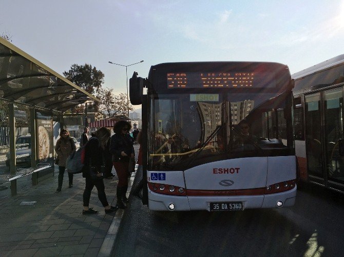 İzmir’de Ulaşım Zammına Vatandaşlardan Tepki