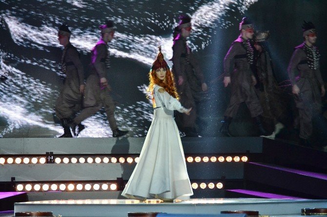 Şarkı Yarışmasında Bayır Bucak Türkmenlerine Destek