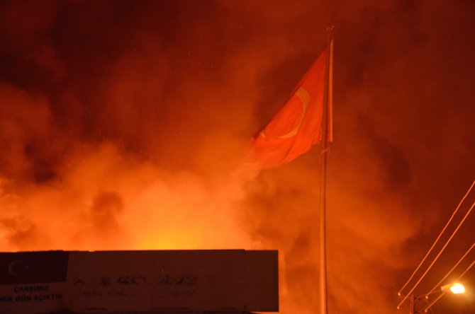 Ankara’da 250 dükkanlık iş merkezinde büyük yangın