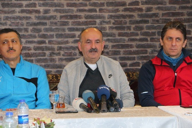 Bakan Müezzinoğlu: "Bunlar İhanet Cümlesidir"