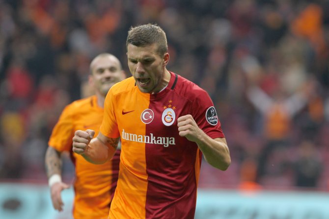 Galatasaray: 2 - Akhisar Belediyespor: 0 (İlk yarı)