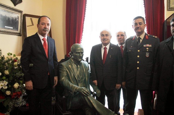 Atatürk’ün Edirne’ye Gelişinin 85. Yıl Dönümü Törenlerle Kutlandı