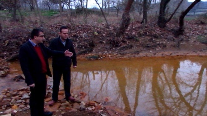 CHP Milletvekili Bülent Öz Kızıl Akan Küçük Çay Sularını İnceledi