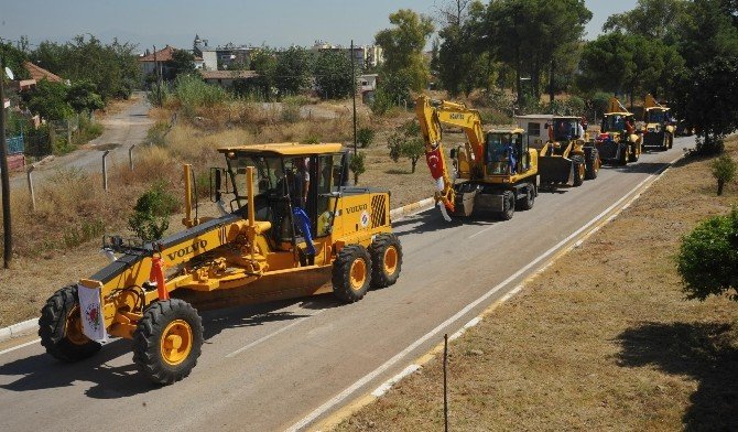Kepez Belediyesi, İş Makinesi Parkına 30 Yeni Araç Dahil Ediyor
