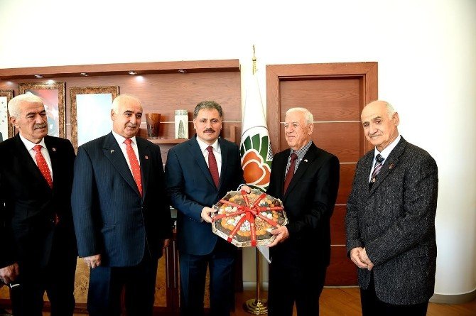 Kıbrıs Gazileri, Başkan Çakır’ı Ziyaret Etti