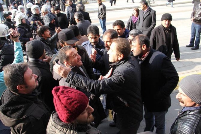 Van'da HDP yürüyüşüne müdahale: 18 gözaltı