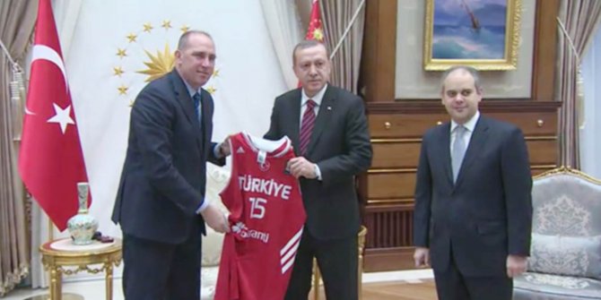 Cumhurbaşkanı Erdoğan, TBF Başkanı Erdenay'ı kabul etti