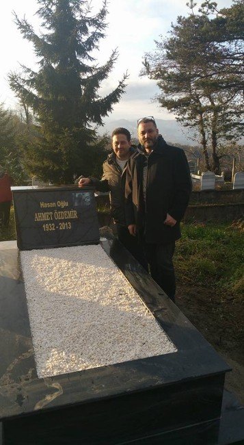 Hüsnü Şenlendirici’den Mezar Başında Klarnet Resitali