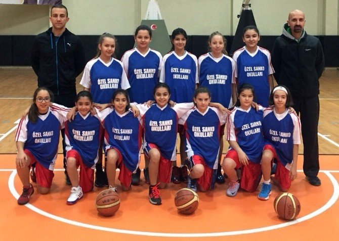 Özel Sanko Okulları Yıldız Kız Basketbol Takımı İl Birincisi