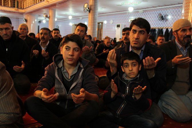 Mevlit Kandili'nde Diyarbakır'da camiler büyük ölçüde boş kaldı