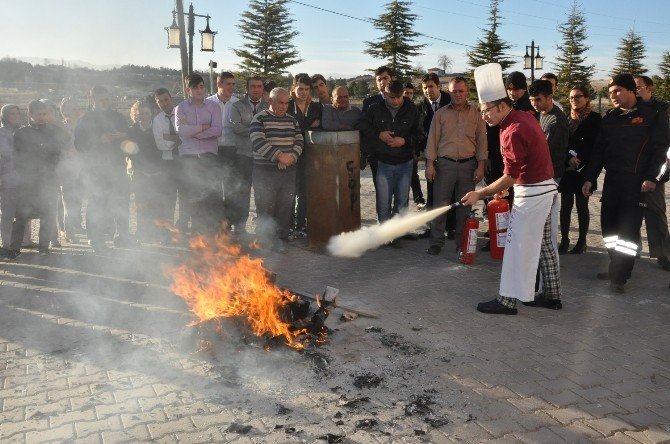 Sandıklı’da Termal Otellerde Yangın Tatbikatı Yapıldı