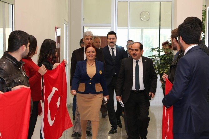 "Güncel Gelişmeler Işığında Suriye Türkmenleri" Konferansı