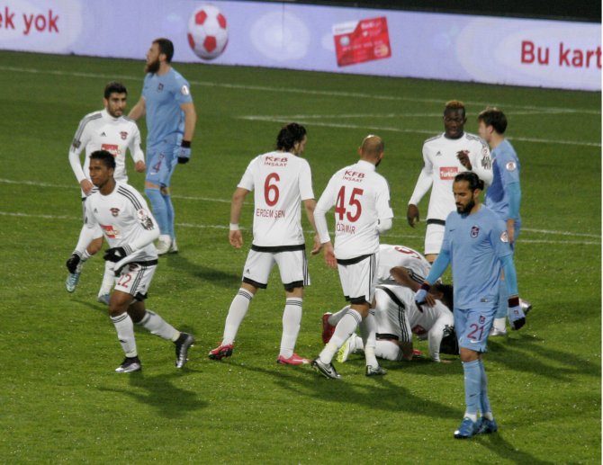 Trabzonspor: 0 – Gaziantepspor: 1 (İlk yarı)