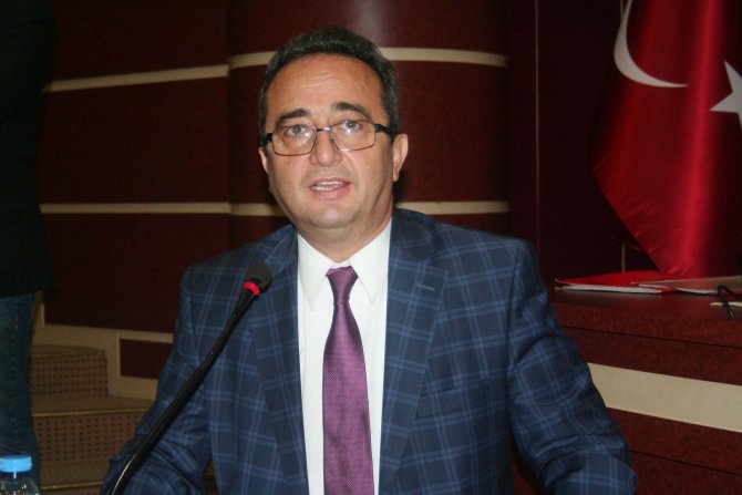 CHP'li Tezcan: Türkiye’nin sorunu başkanlık rejimi değildir