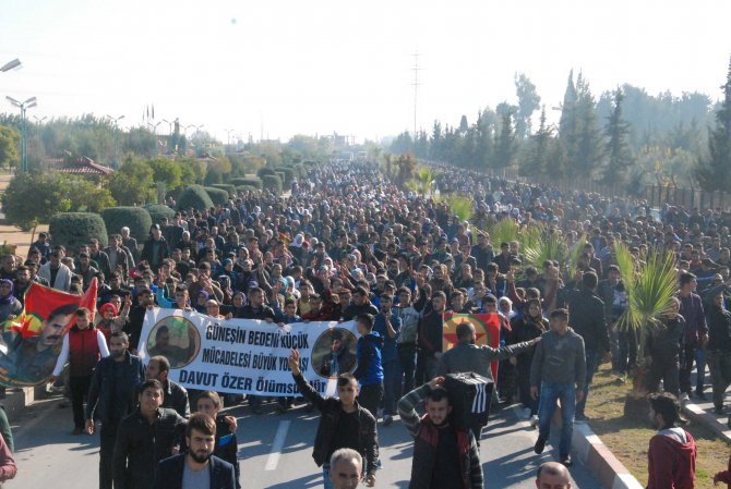 Tarsus’ta protesto eyleminde ölen 13 yaşındaki çocuk toprağa verildi