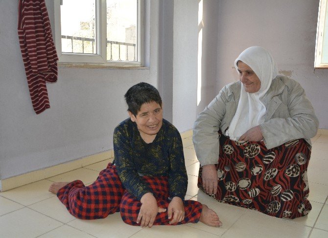 Suriyeli Annenin Yürek Burkan Dramı