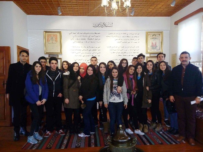 Vefatının 79’uncu Yılında Mehmet Akif Müzesi’ne Ziyaretçi Akını