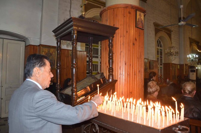 İskenderun'da Ortodoks Kilisesi'nde Noel ayini düzenlendi