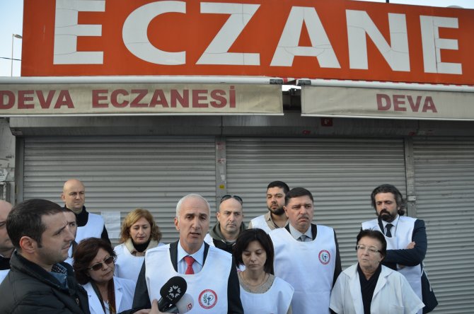 İstanbul Eczacı Odası Başkanı: Yasaklarla akılcı ilaç kullanımı sağlanamaz