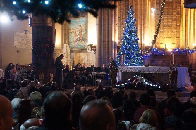 Sent Antuan Kilisesi’nde Noel ayini düzenlendi