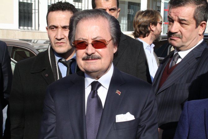 Oflu İsmail'i ünlü isimler uğurladı