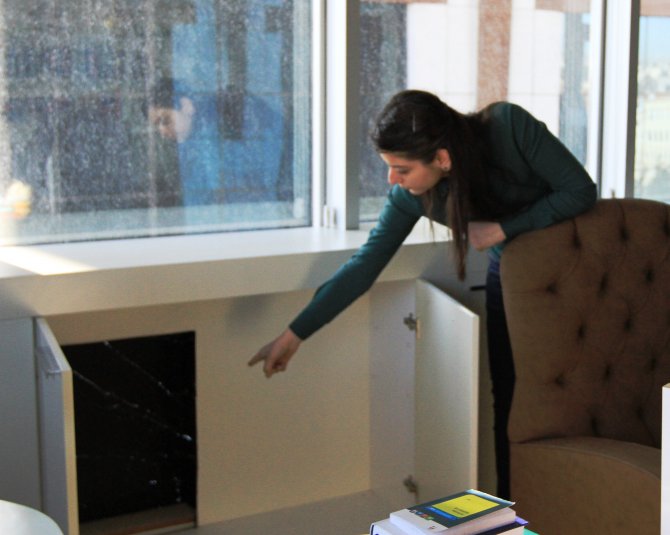 Diyarbakır Barosu yöneticisinin bürosuna isabet eden kurşun inceleniyor