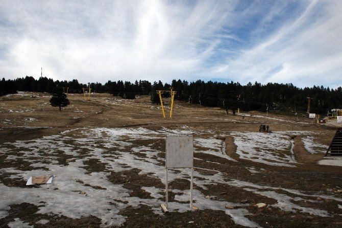 Uludağ’da Yeni Yıl Öncesi Kar Sıkıntısı