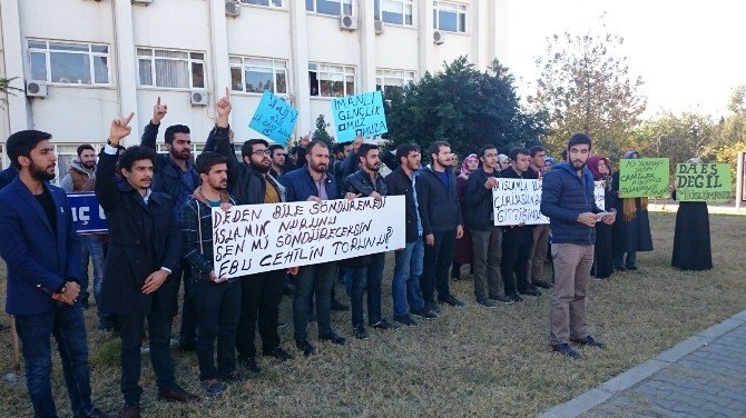AK Parti’li Gençlerden ODTÜ Protestosu