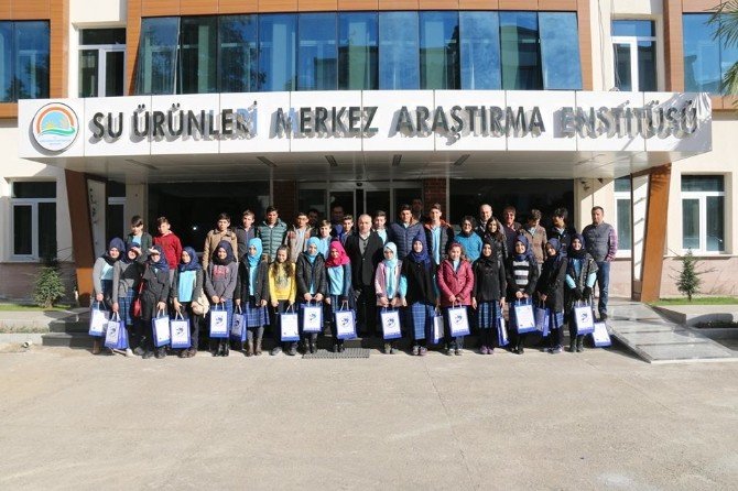 Trabzon’da Öğrencilere Deniz Ekosistemi Ve Çevre Bilinci Anlatıldı
