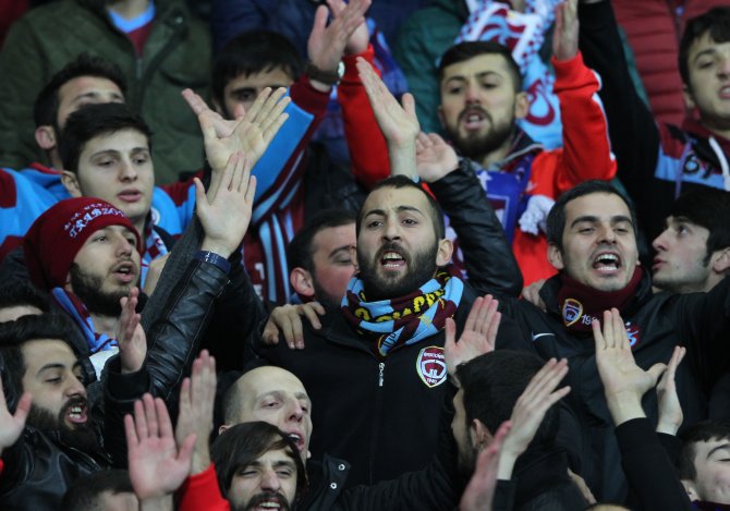 Kasımpaşa: 1 - Trabzonspor: 1 (İlk yarı)