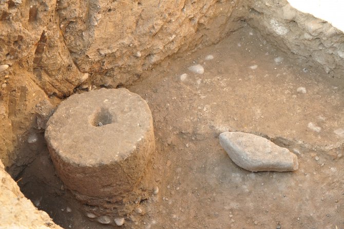 Kadirli’de Roma dönemine ait tarihi hamam kalıntıları ve mozaikler bulundu