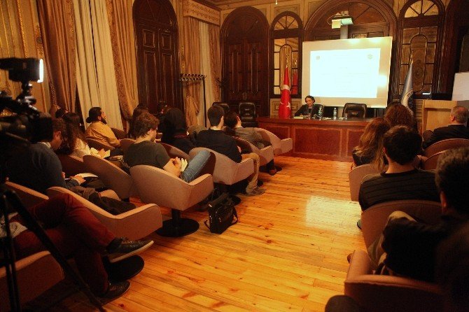 Doç. Dr. Vişne Korkmaz: “Rusya Krizi, Beklenen Bir Krizdi”