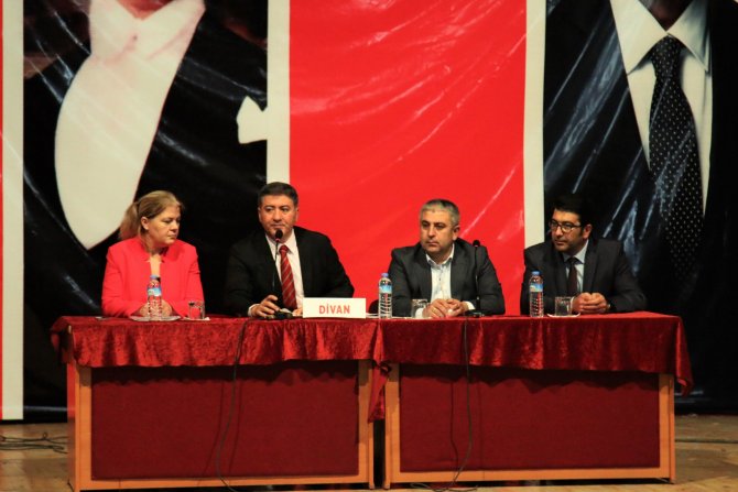 Kırşehir CHP'de Yılmaz Zengin güven tazeledi