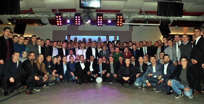 Okt Trailer Ailesi Yılbaşını Erken Kutladı