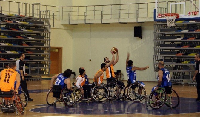 Şanlıurfa Engelli Basketbol Takımı Farklı Kazandı