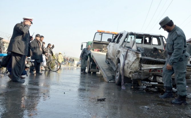 Afganistan'da intihar saldırısı: 1 ölü, 13 yaralı