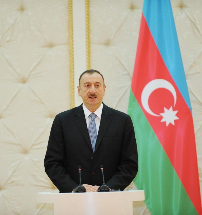 Aliyev 210 mahkumu affetti