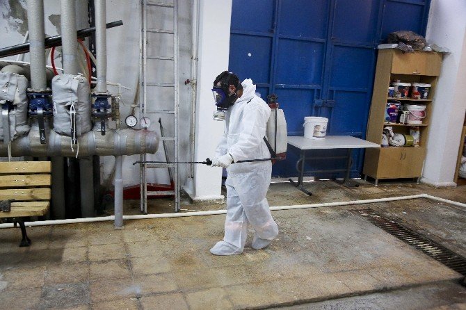 Maltepe’deki Okullarda Hastalıklara Karşı Temizlik Önlemi