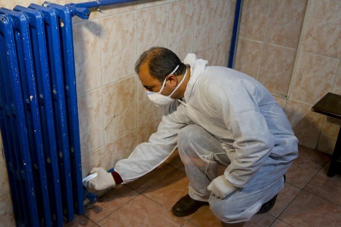 Maltepe’deki Okullarda Hastalıklara Karşı Temizlik Önlemi