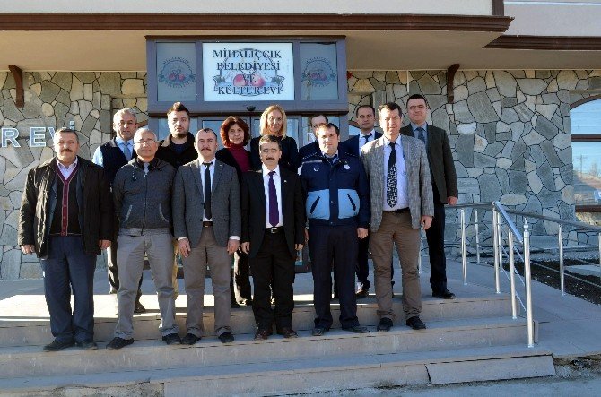 Bem-bir-sen İle Mihalıççık Belediyesi Arasında "Sosyal Denge Tazminatı" Sözleşmesi İmzalandı