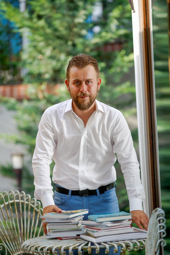 Lezzet dünyasının Oskar’ı ünlü şef Ömür Akkor’a verildi