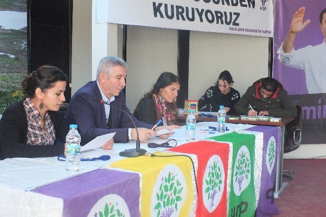 HDP, Hakkari’de Konferans Düzenledi