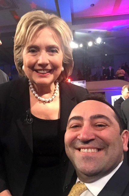 Hillary Clinton’ın Ekibinde Bir Türk