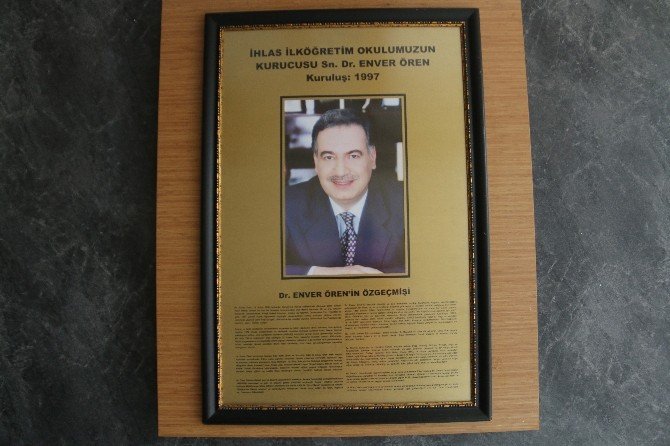 Dr. Enver Ören, İhlas İlkokulu’nda Anıldı