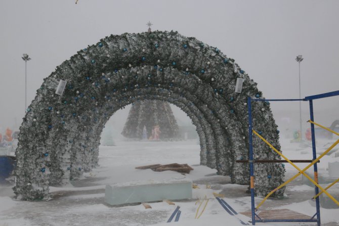 Kazakistan’ı kar fırtınası etkisine aldı