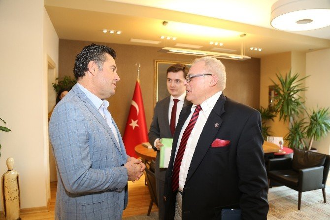 Polonya’nın İstanbul Başkonsolosu’ndan Başkan Kocadon’a Ziyaret