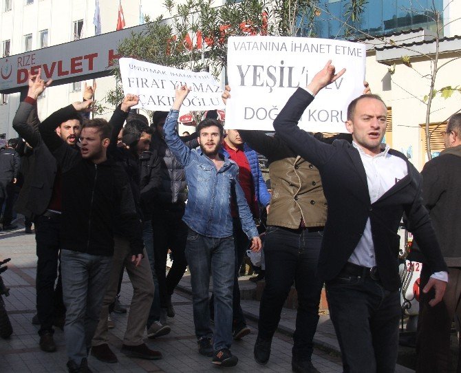 Rize’de KESK’in Basın Açıklamasına Yumurtalı Protesto