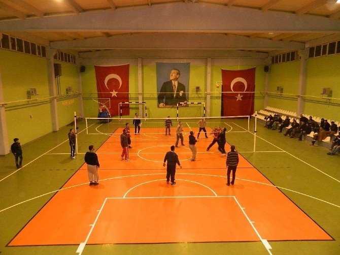 Beylikova’da Voleybol Turnuvası Başladı