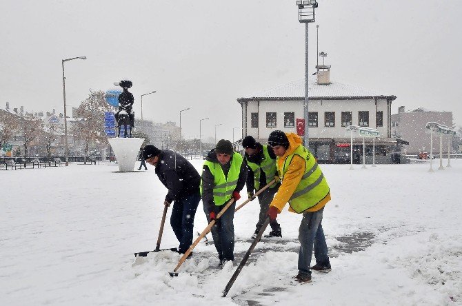 Akşehir Belediyesi Kış Şartlarına Hazır